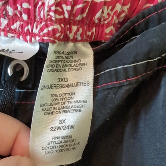 Just My Size Women's Black Cargo Shorts Shaped Fit 3x Vintage Colorful Waistband - Picture 3 of 8